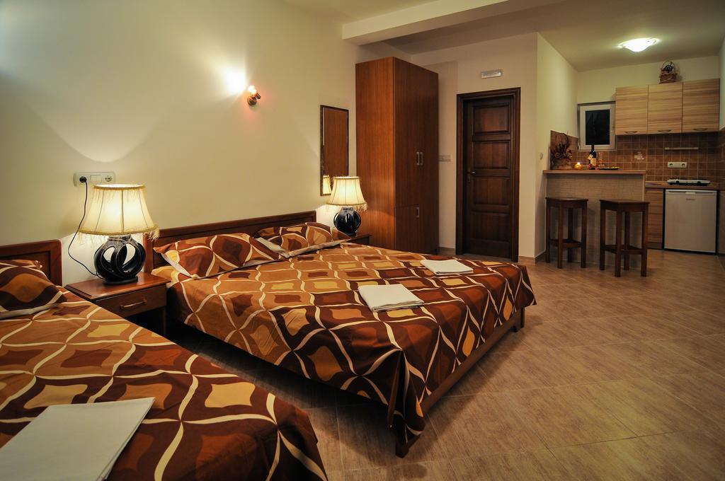 Apartments Samardzic Тиват Екстериор снимка