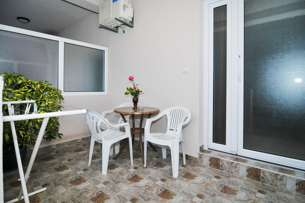 Apartments Samardzic Тиват Екстериор снимка