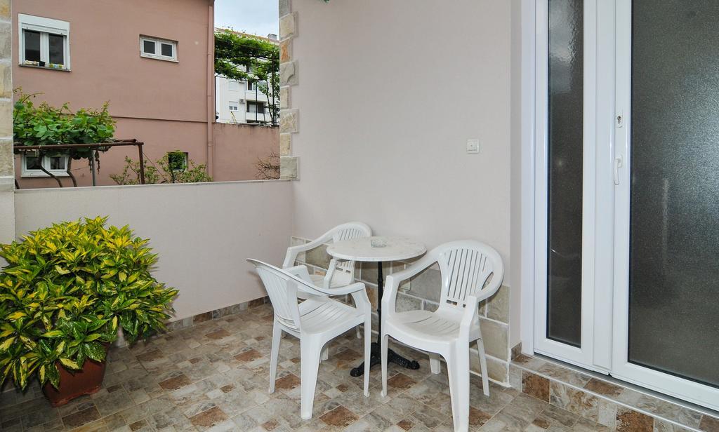 Apartments Samardzic Тиват Екстериор снимка