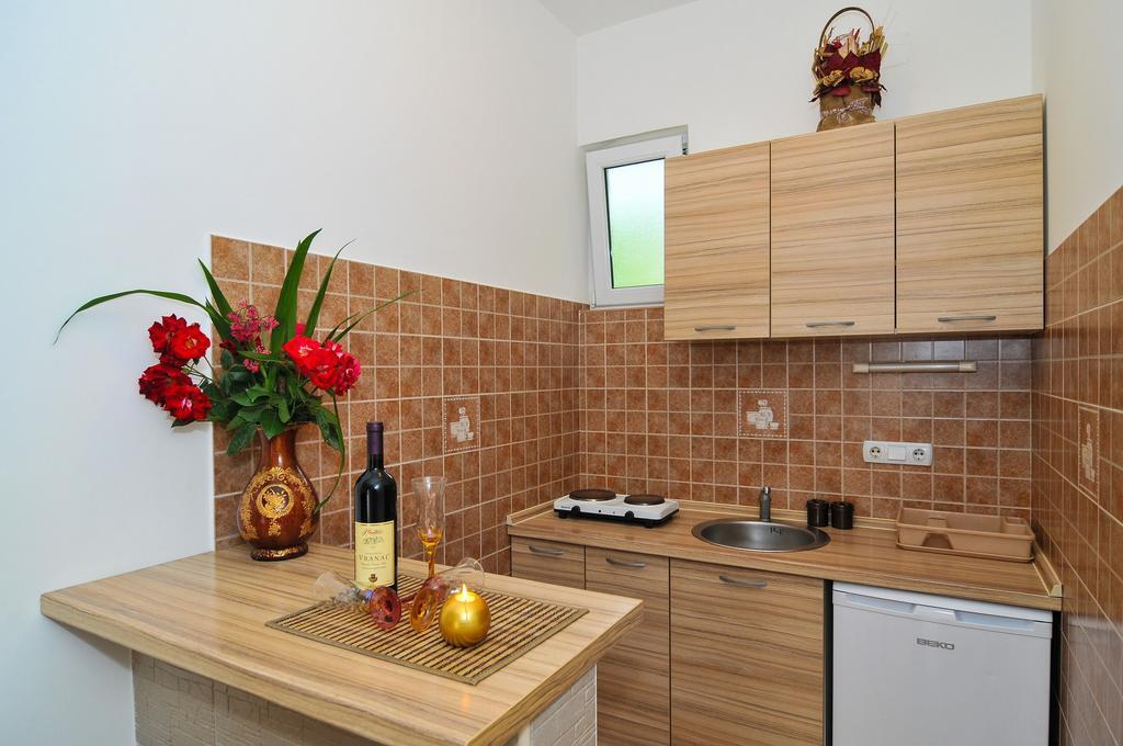 Apartments Samardzic Тиват Екстериор снимка