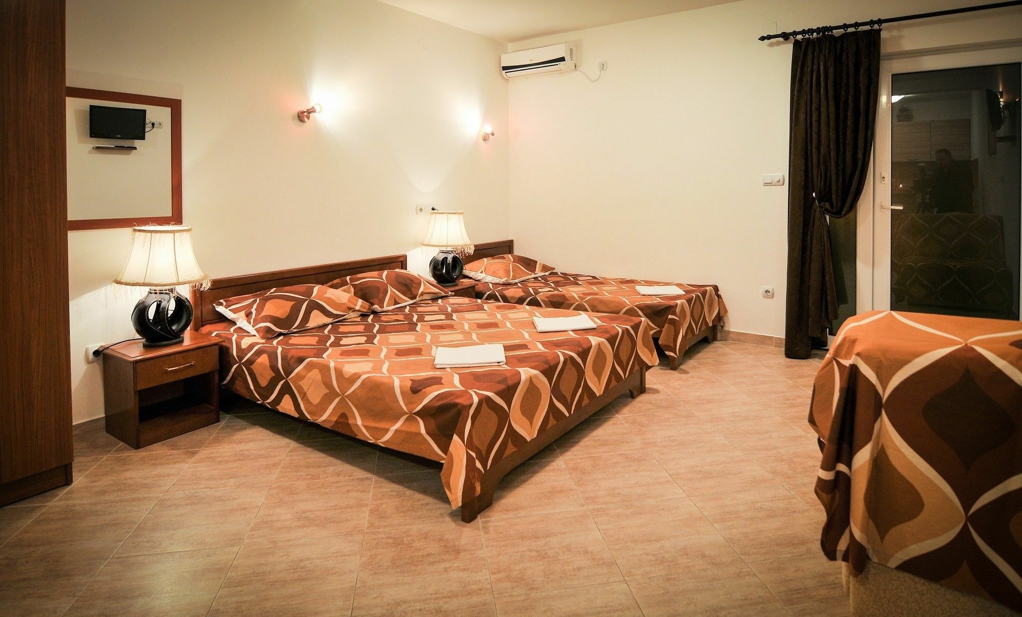 Apartments Samardzic Тиват Екстериор снимка