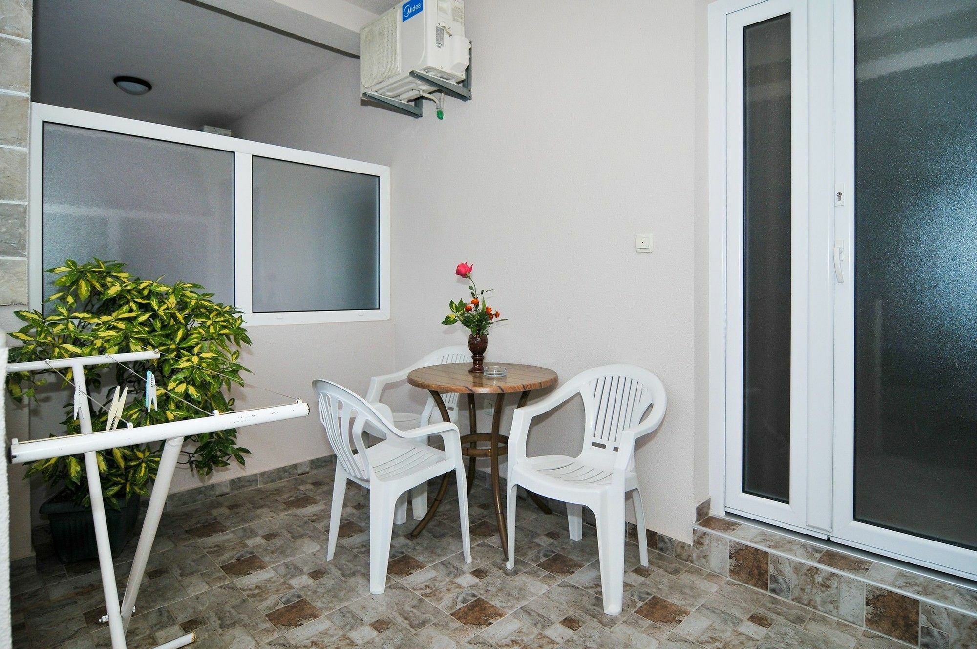 Apartments Samardzic Тиват Екстериор снимка